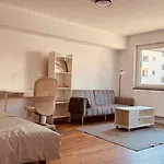 Cozy & Small Apartment-boeblingen Apartmán