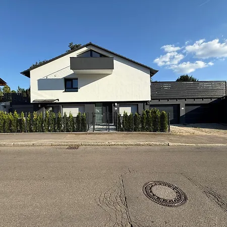 Cozy & Small Apartment-boeblingen
